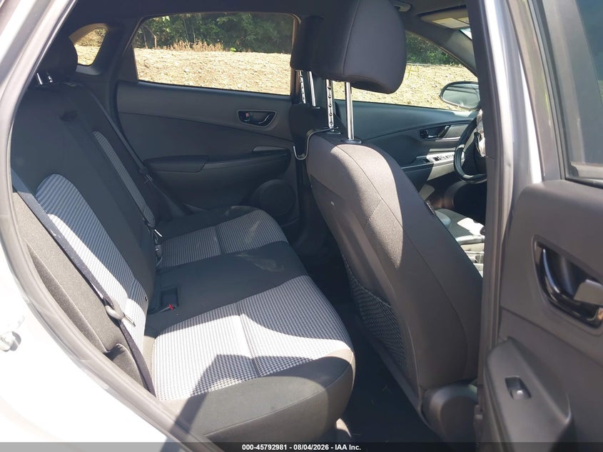 2021 HYUNDAI KONA auction photo 8