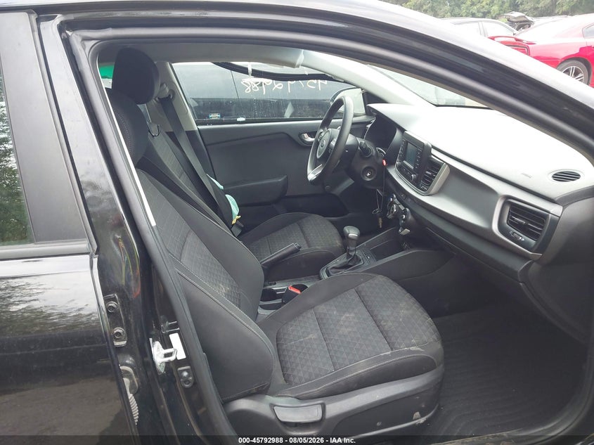 2018 KIA RIO auction photo 5