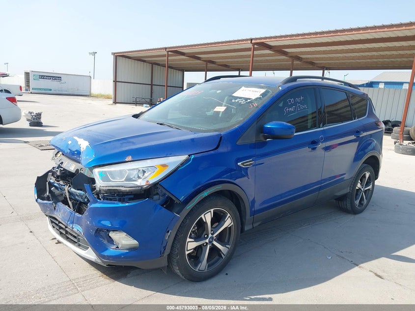 Vin: 1fmcu9hd6jub86680, lot: 46291834, ford escape sel 20182