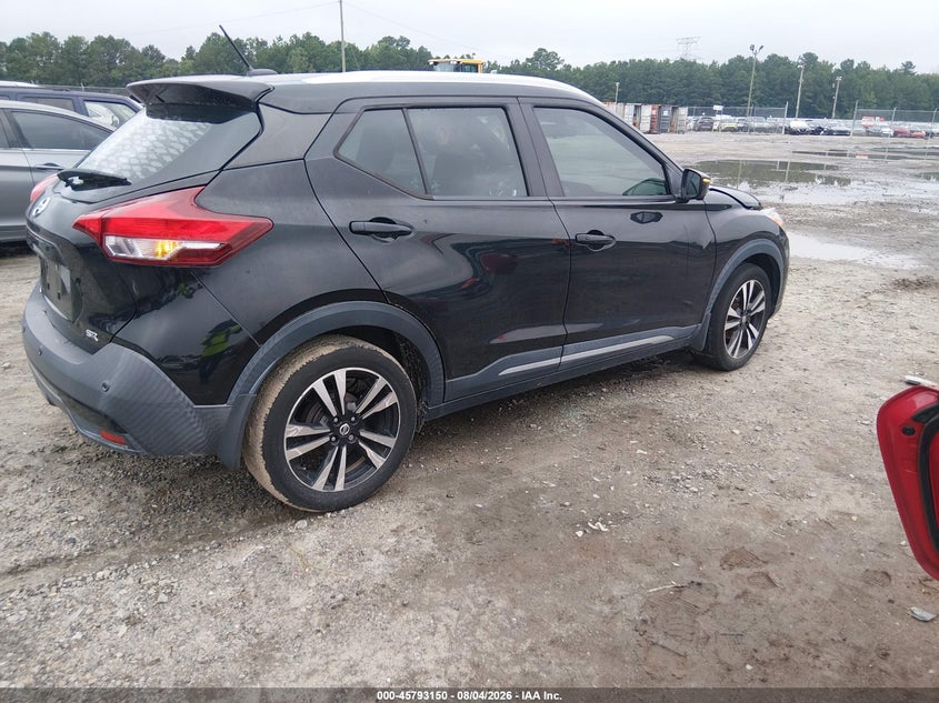 2020 NISSAN KICKS auction photo 4