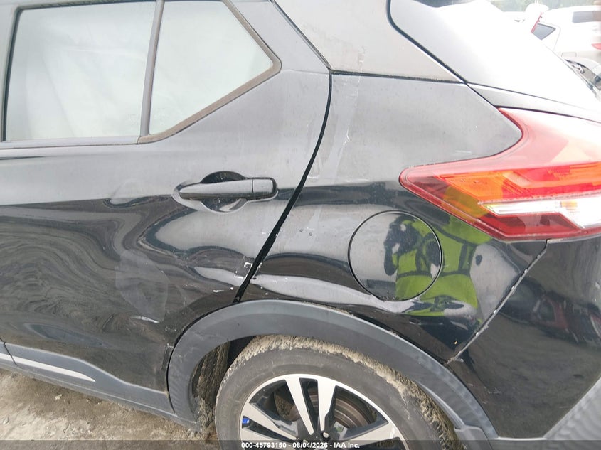 2020 NISSAN KICKS auction photo 6