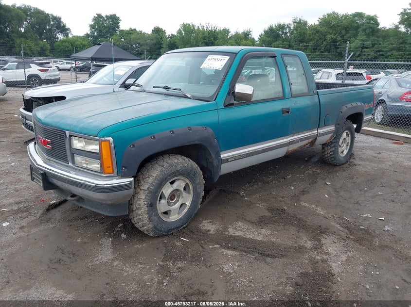 1993 GMC SIERRA auction photo 2