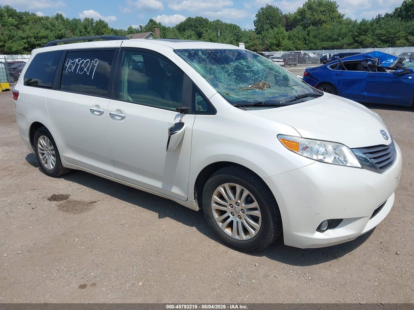 Vin: 5tdyk3dc1fs601023, lot: 46292050, toyota sienna xle 8 passenger 2015 img_1