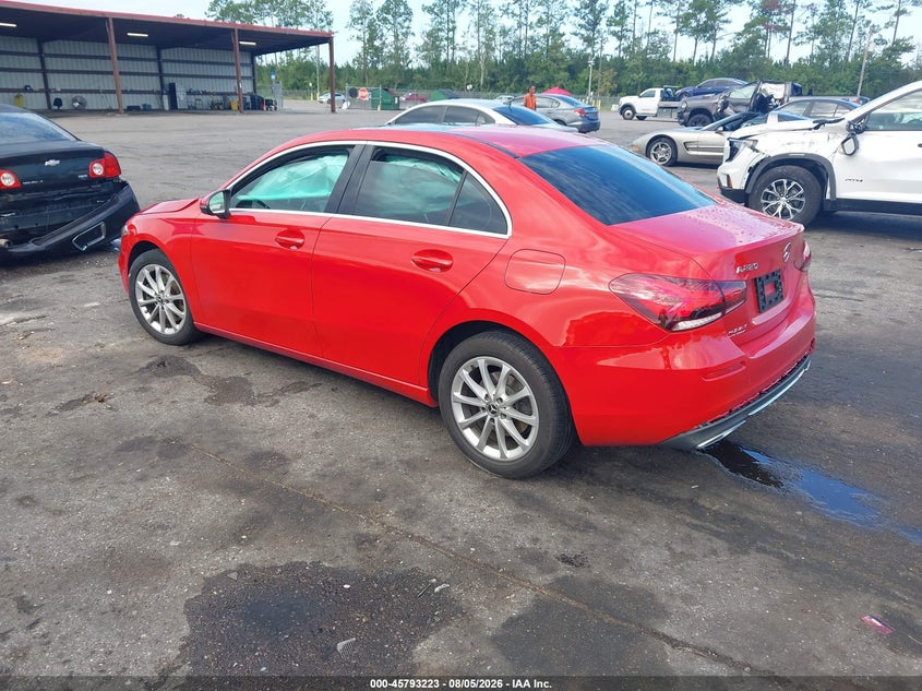 Vin: wdd3g4ebxkw023723, lot: 46292054, mercedes-benz a 220 20193