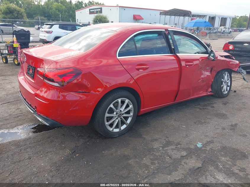 Vin: wdd3g4ebxkw023723, lot: 46292054, mercedes-benz a 220 20194