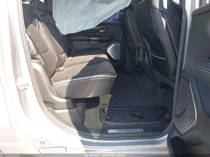 2021 RAM 1500 auction photo 8