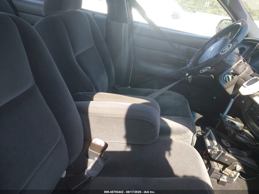 FORD CROWN VICTORIA 2007 VIN 2FAHP71W57X121246