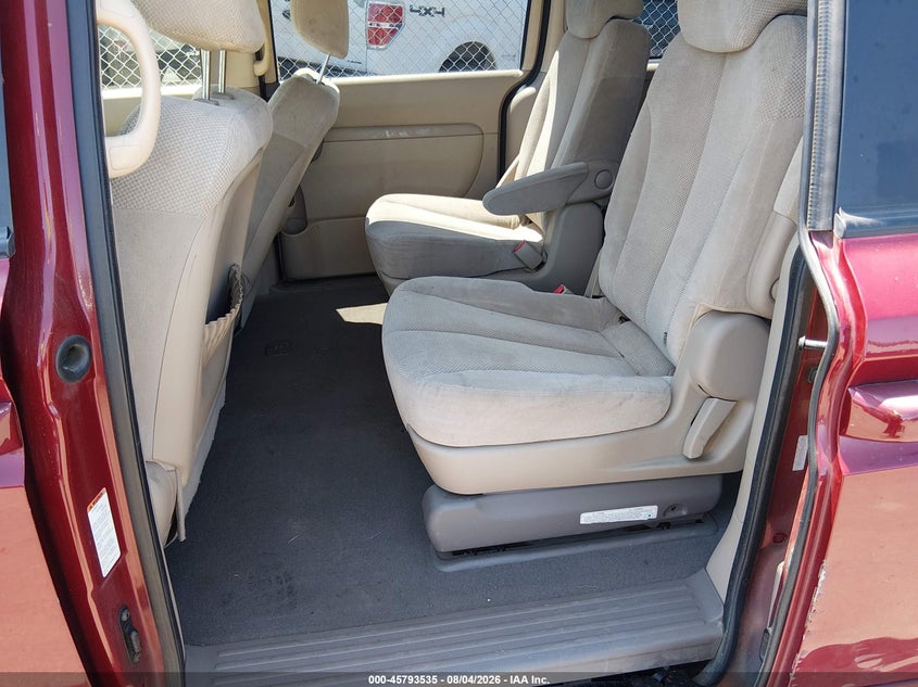 2009 KIA SEDONA auction photo 8