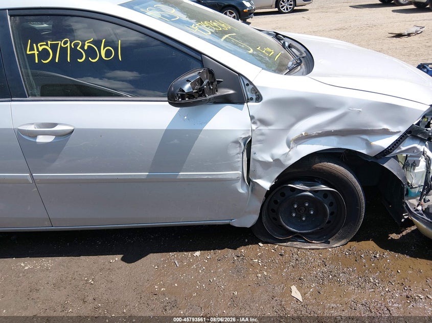2014 TOYOTA COROLLA auction photo 6