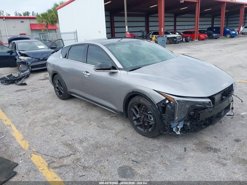 Vin: 3kpfw4dcxse158103, lot: 46292397, kia k4 gt-line turbo 2025 img_1