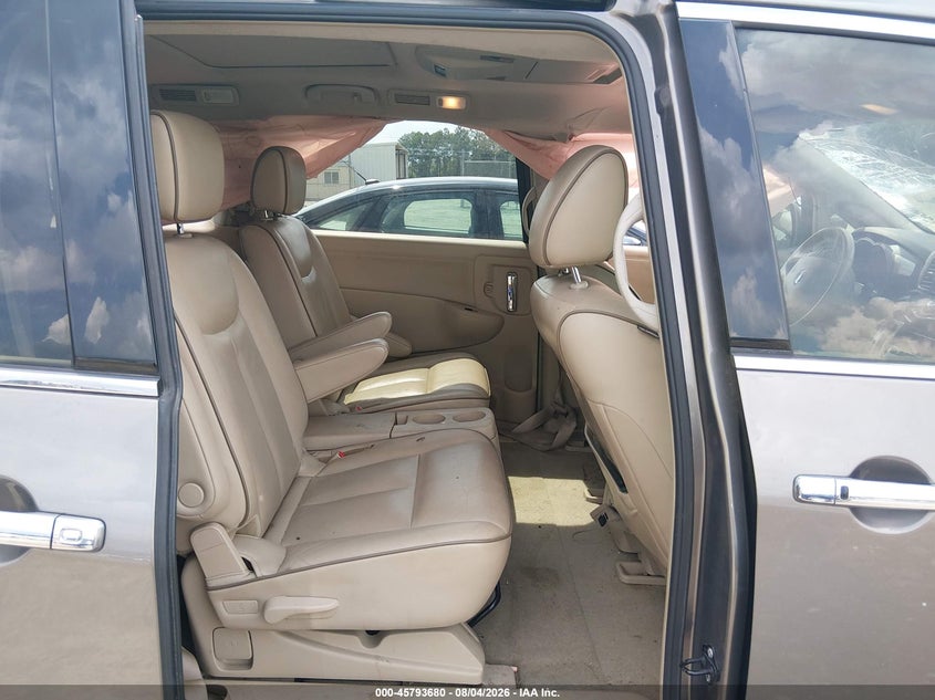 2015 NISSAN QUEST auction photo 8