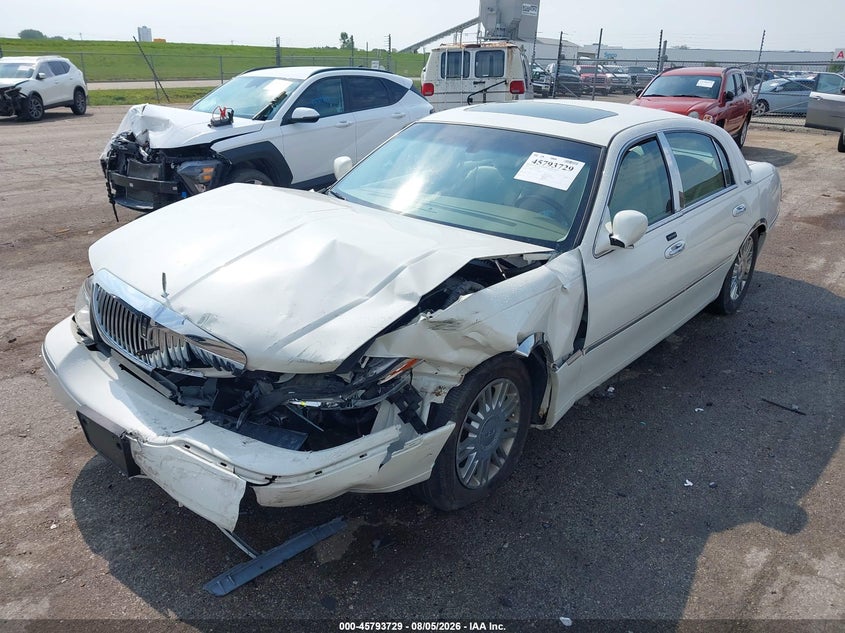 LINCOLN TOWN CAR 2006 VIN 1LNHM82V76Y631364
