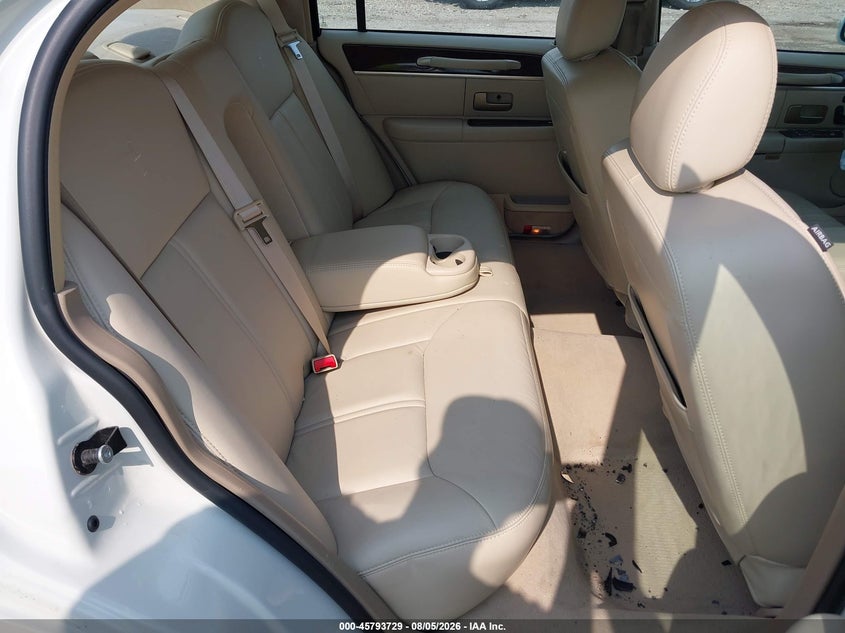 LINCOLN TOWN CAR 2006 VIN 1LNHM82V76Y631364