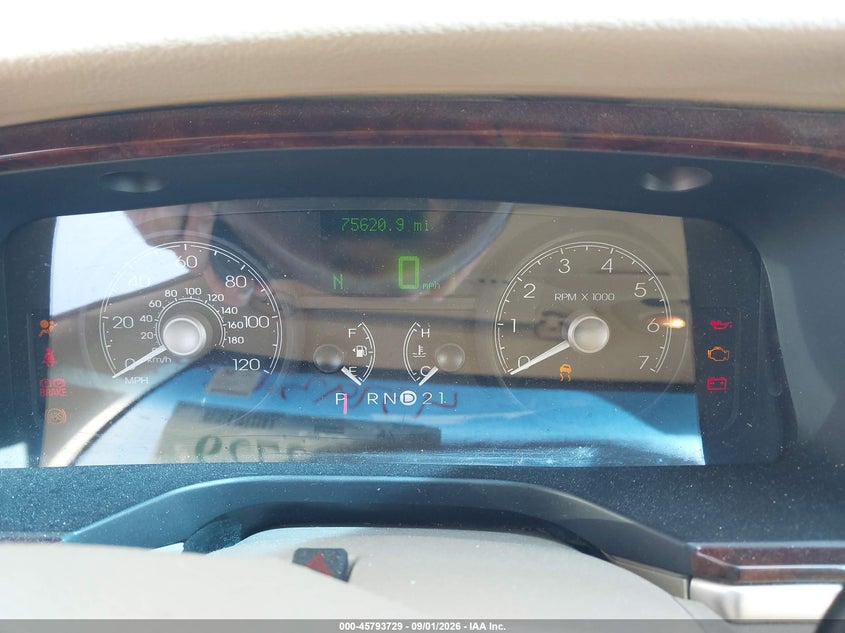 LINCOLN TOWN CAR 2006 VIN 1LNHM82V76Y631364