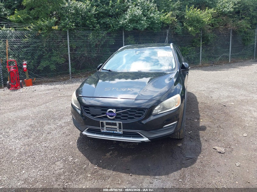 2016 VOLVO V60 CROSS COUNTRY auction photo 6