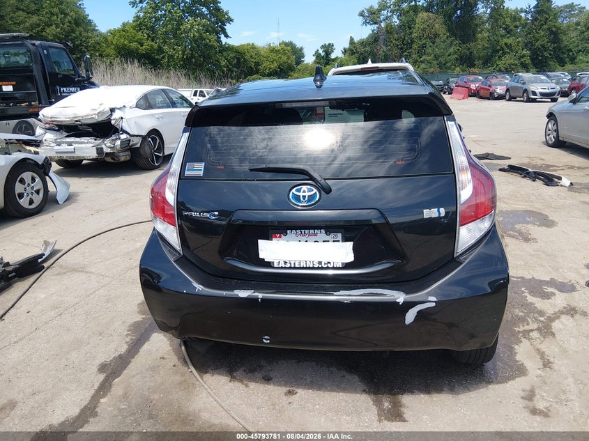 TOYOTA PRIUS C - zdjęcie 17