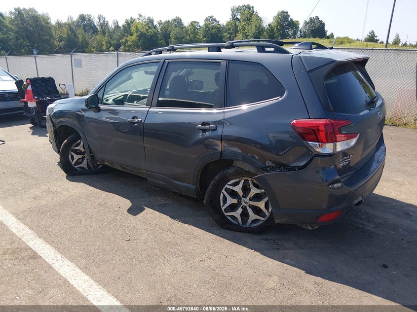 Vin: jf2skaec5nh433304, lot: 46292671, subaru forester premium 20223