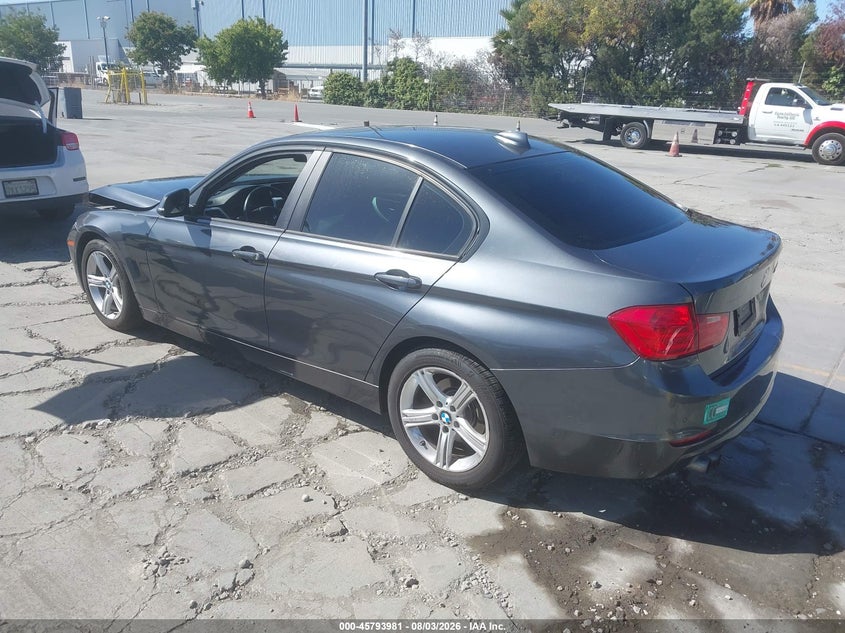 Vin: wba3c1c5xdf441152, lot: 46292812, bmw 328i 20133