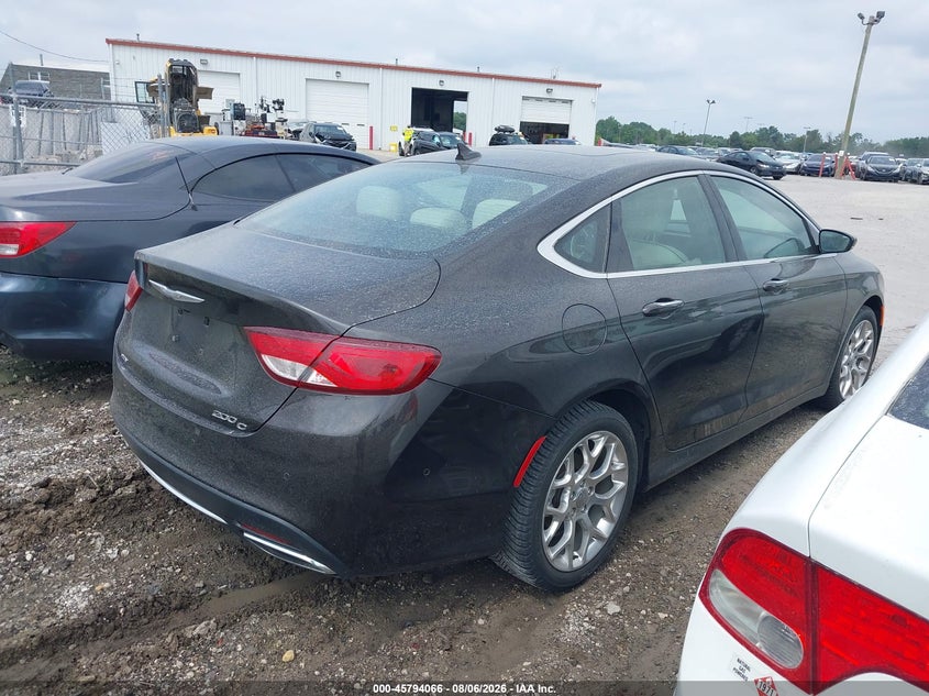 2015 CHRYSLER 200 auction photo 4