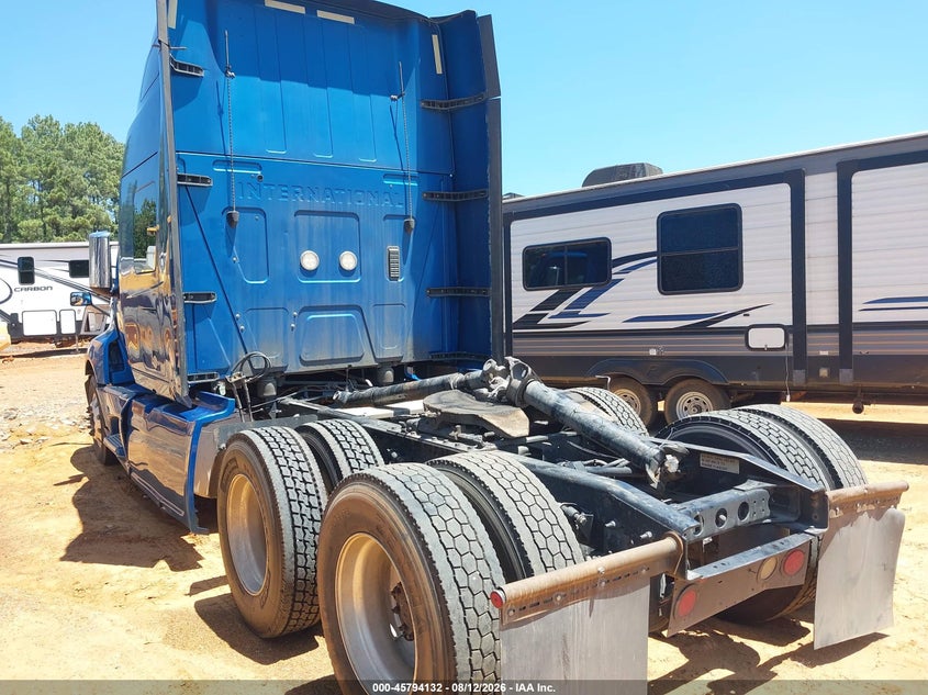 2019 INTERNATIONAL LT auction photo 3