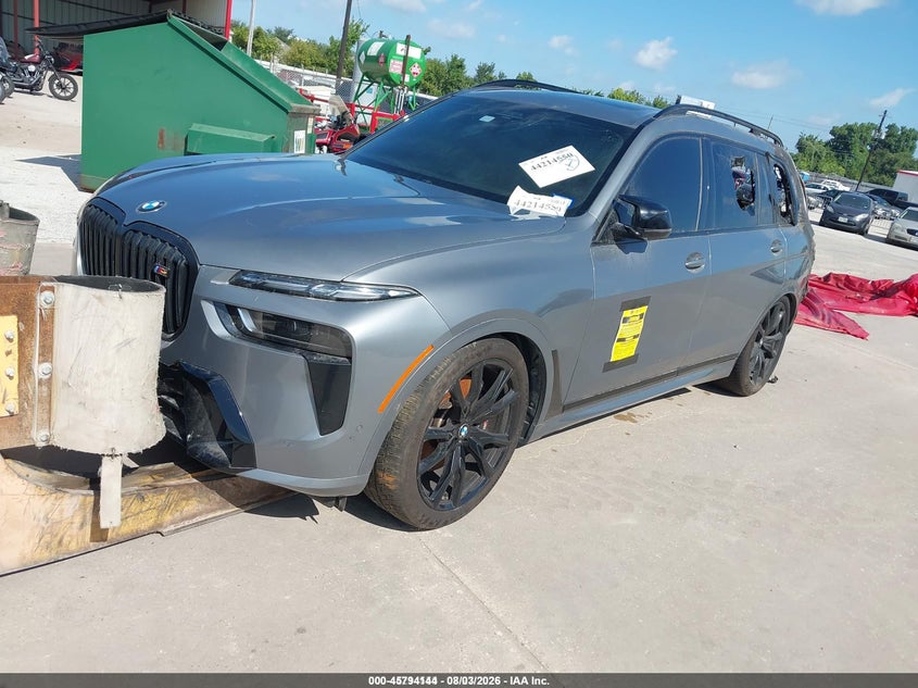 2024 BMW X7, Interior Burn, IAAI, VIN 5UX33EM05R9U14037 — фото 2