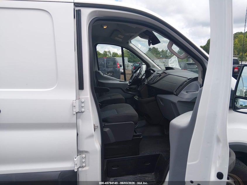 2018 FORD TRANSIT-150 auction photo 5