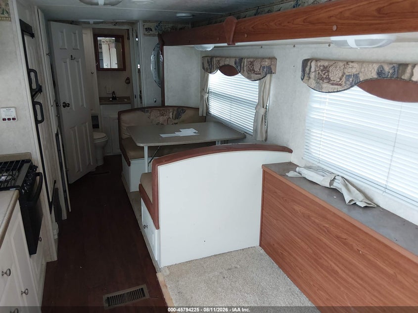 2005 KEYSTONE RV OUTBACK auction photo 8
