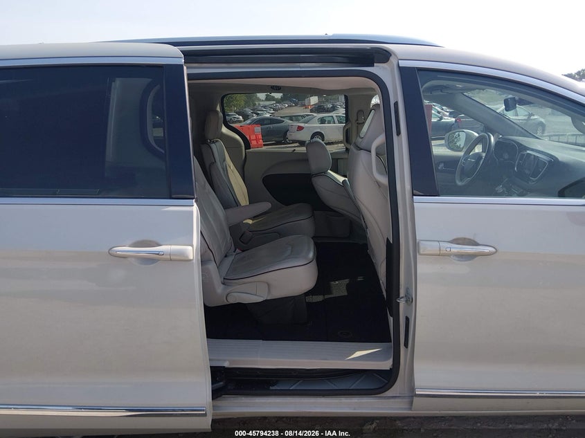 CHRYSLER PACIFICA - zdjęcie 8