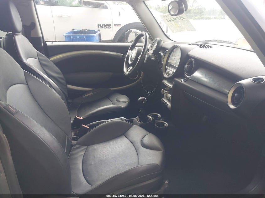 2007 MINI COOPER S auction photo 5