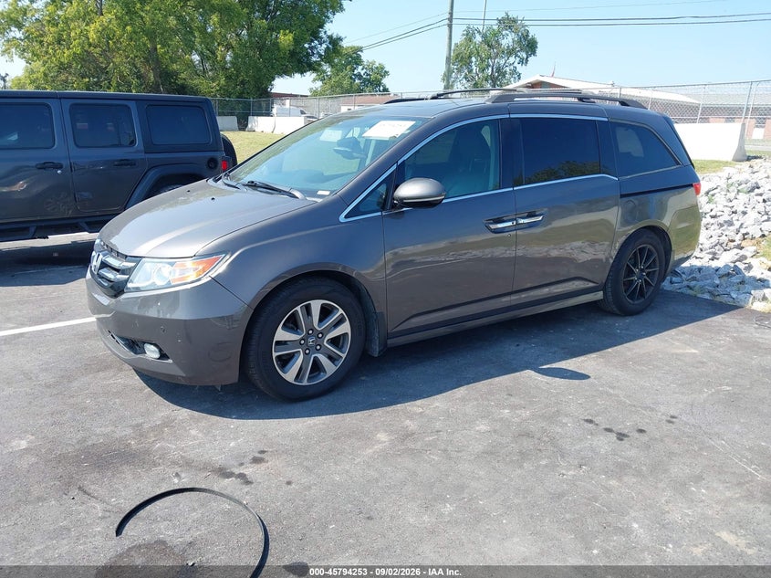 2014 HONDA ODYSSEY auction photo 2
