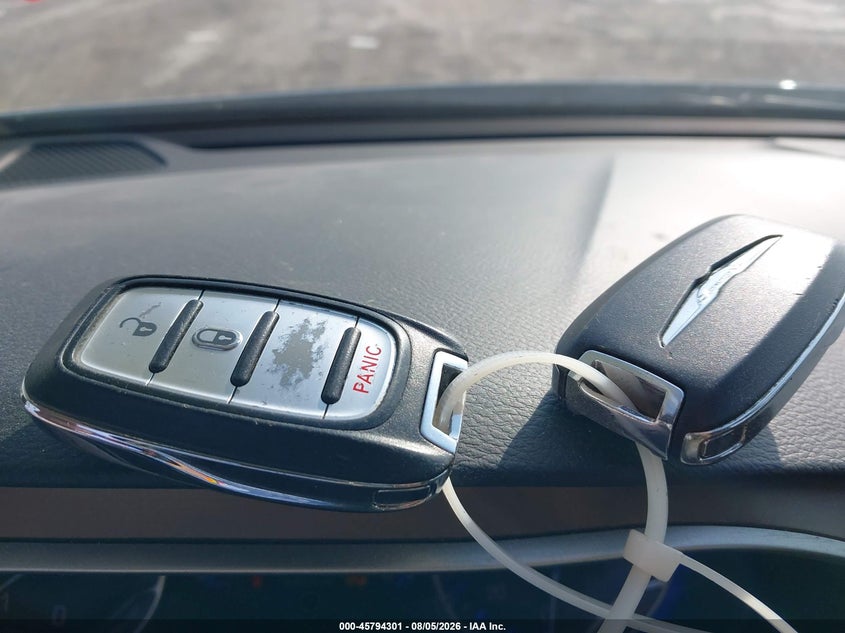 CHRYSLER PACIFICA - zdjęcie 11