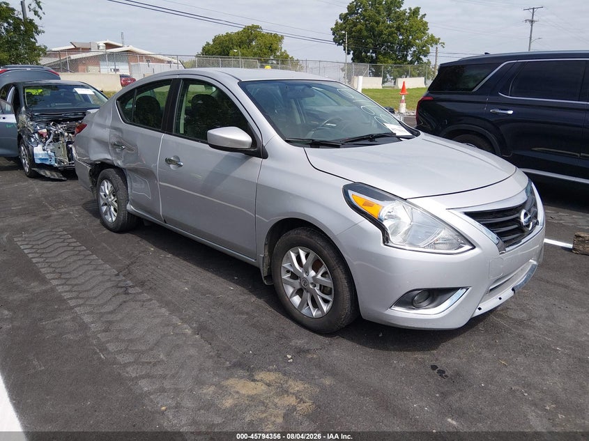2018 NISSAN VERSA auction photo 1