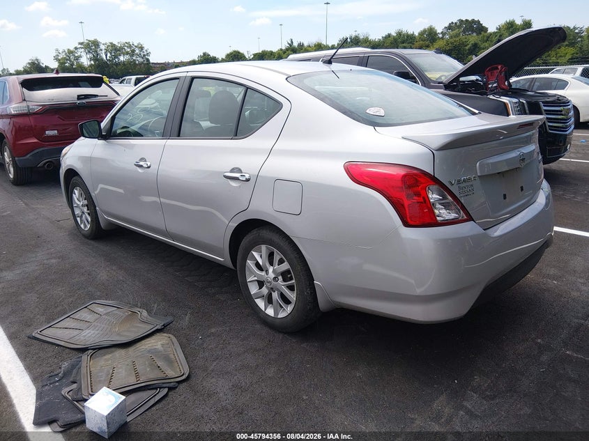 2018 NISSAN VERSA auction photo 3