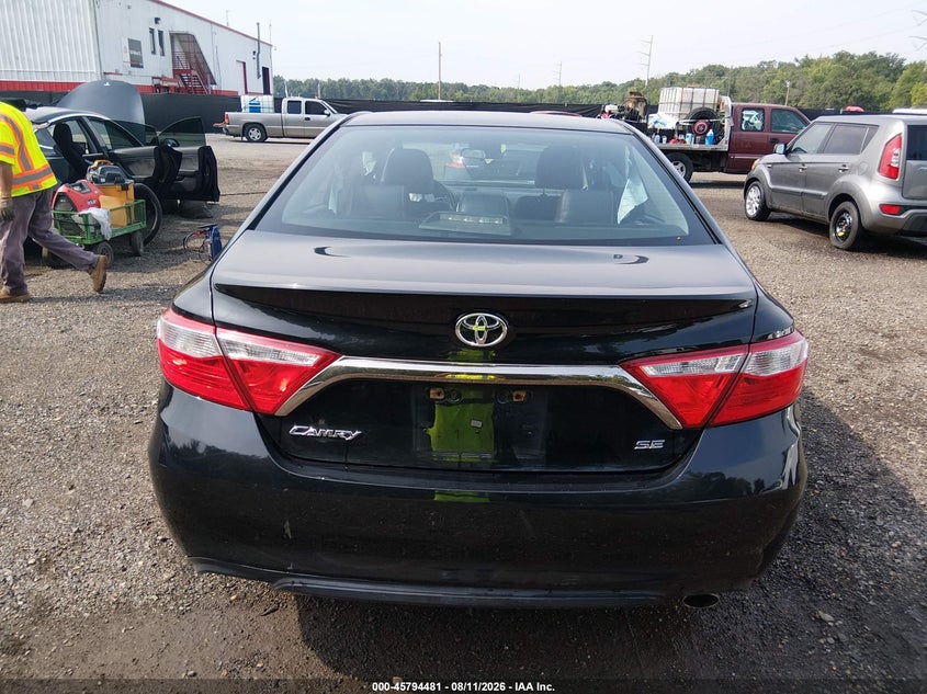TOYOTA CAMRY - zdjęcie 16