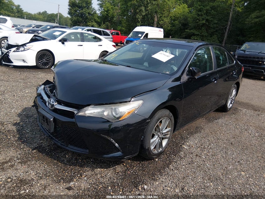 TOYOTA CAMRY - zdjęcie 2