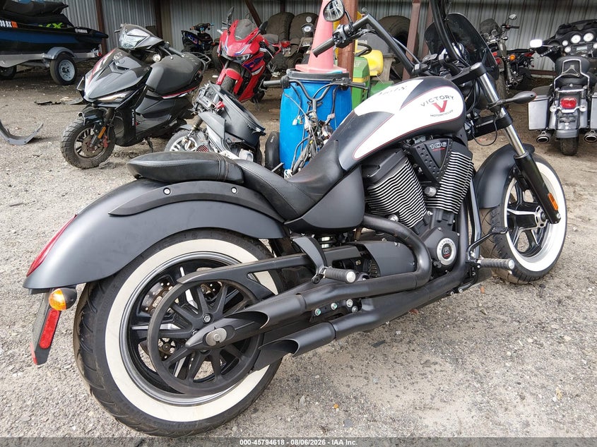 2014 VICTORY MOTORCYCLES HIGH-BALL auction photo 4