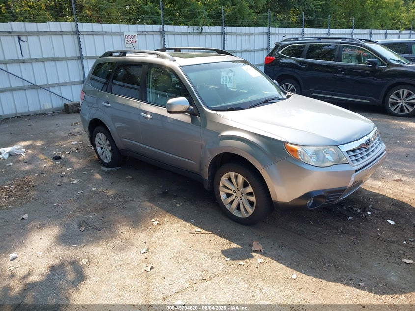 2011 SUBARU FORESTER auction photo 1