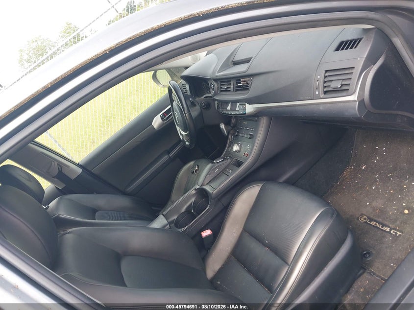 2012 LEXUS CT 200H auction photo 5