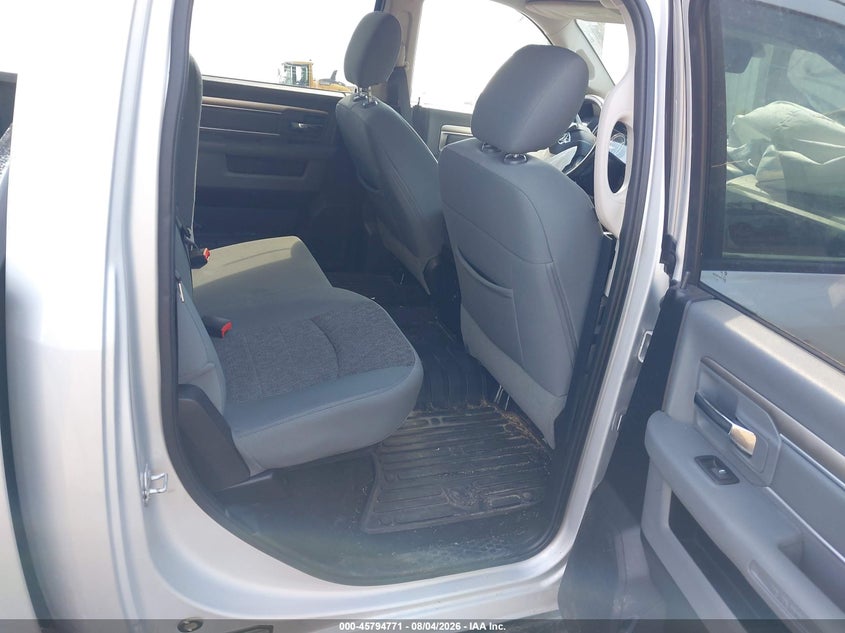 2016 RAM 1500 auction photo 8