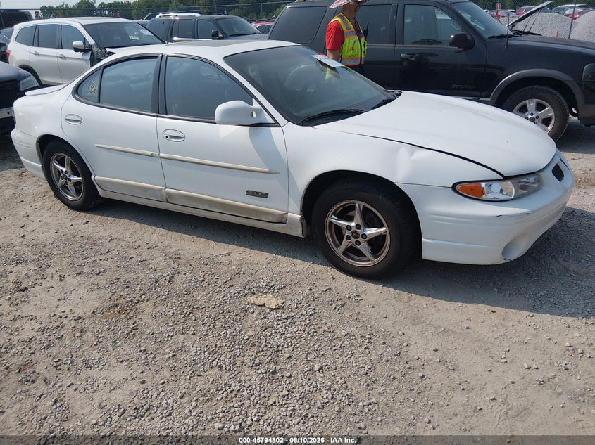 Zdjęcie główne ogłoszenia 2000 PONTIAC GRAND PRIX