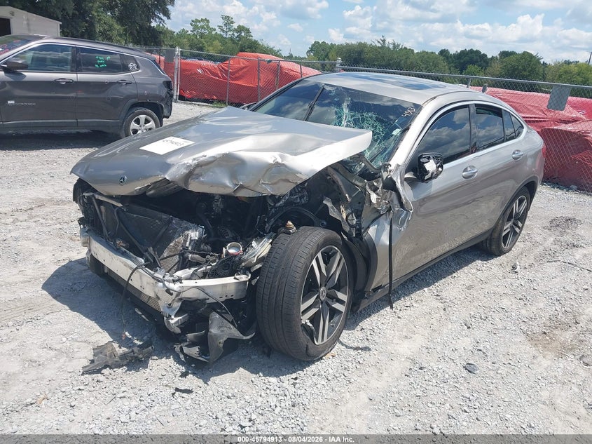 2021 MERCEDES-BENZ GLC 300 COUPE auction photo 2