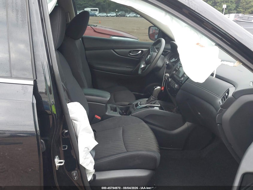2017 NISSAN ROGUE auction photo 5