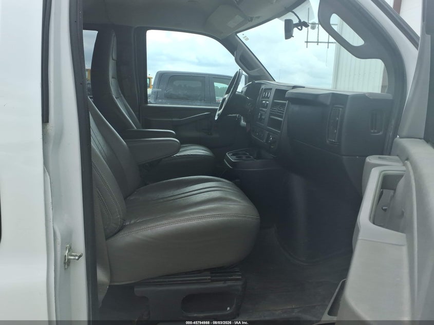 CHEVROLET EXPRESS 3500 2017 VIN 1GAZGNFG0H1294115
