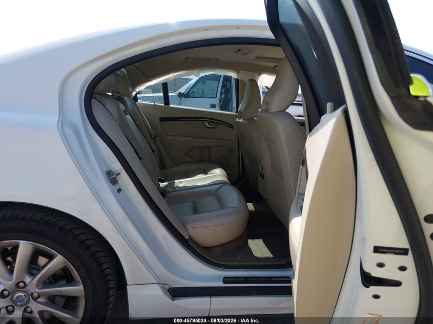 2015 VOLVO S80 auction photo 8