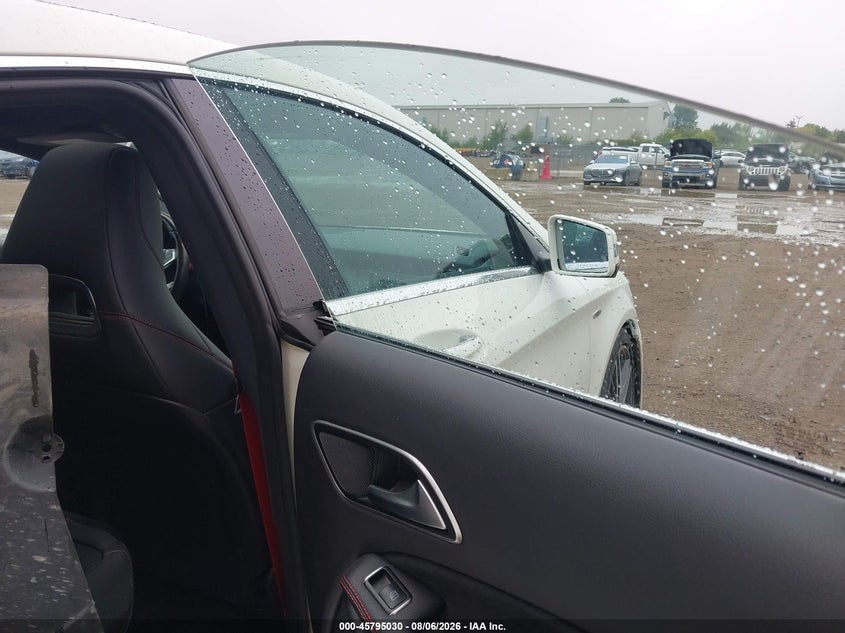 2018 MERCEDES-BENZ CLA 250 auction photo 8