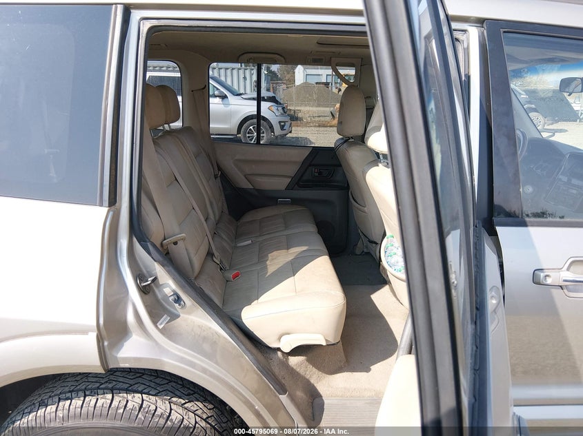 2002 MITSUBISHI MONTERO auction photo 8