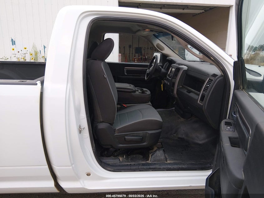 2023 RAM 1500 CLASSIC auction photo 5