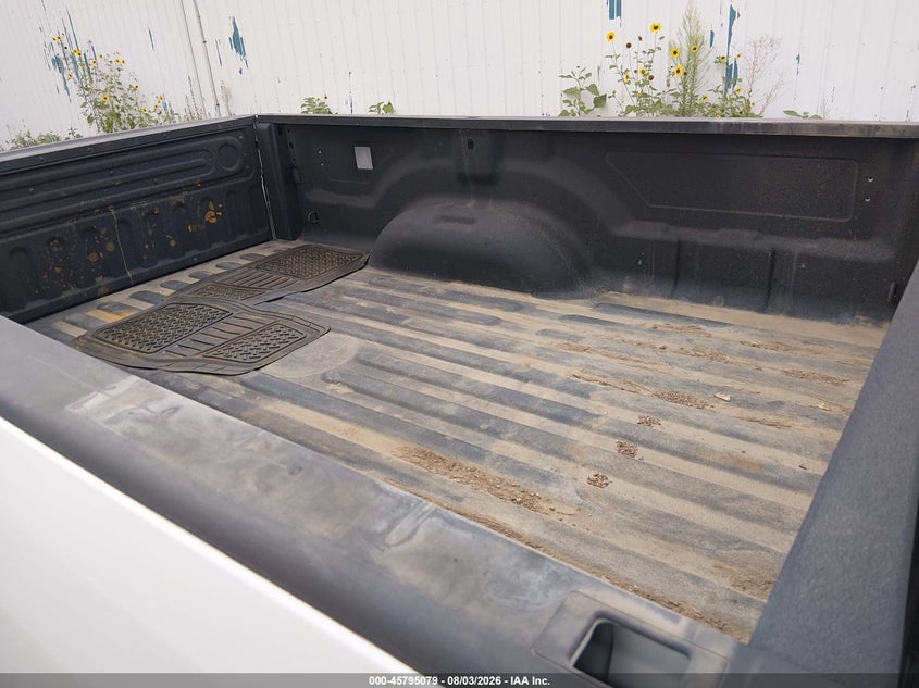 2023 RAM 1500 CLASSIC auction photo 8