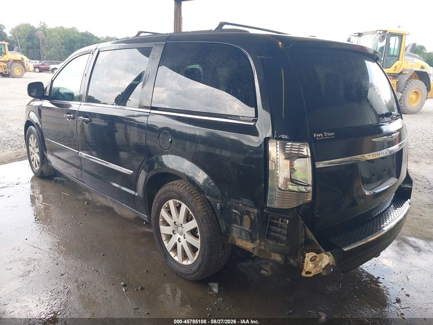 2014 CHRYSLER TOWN & COUNTRY auction photo 3
