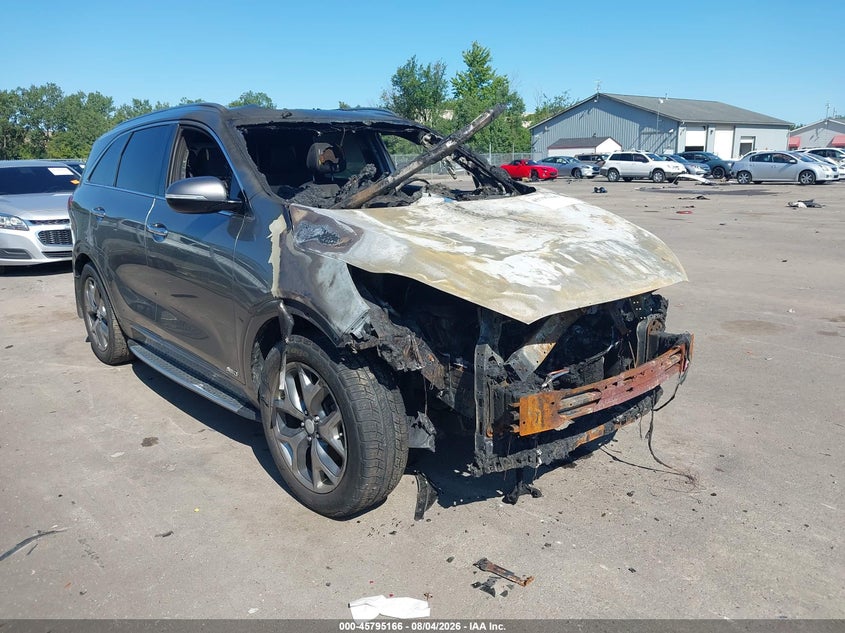 Vin: 5xypkda17gg037798, lot: 46293997, kia sorento 2.0t sxl 2016 img_1